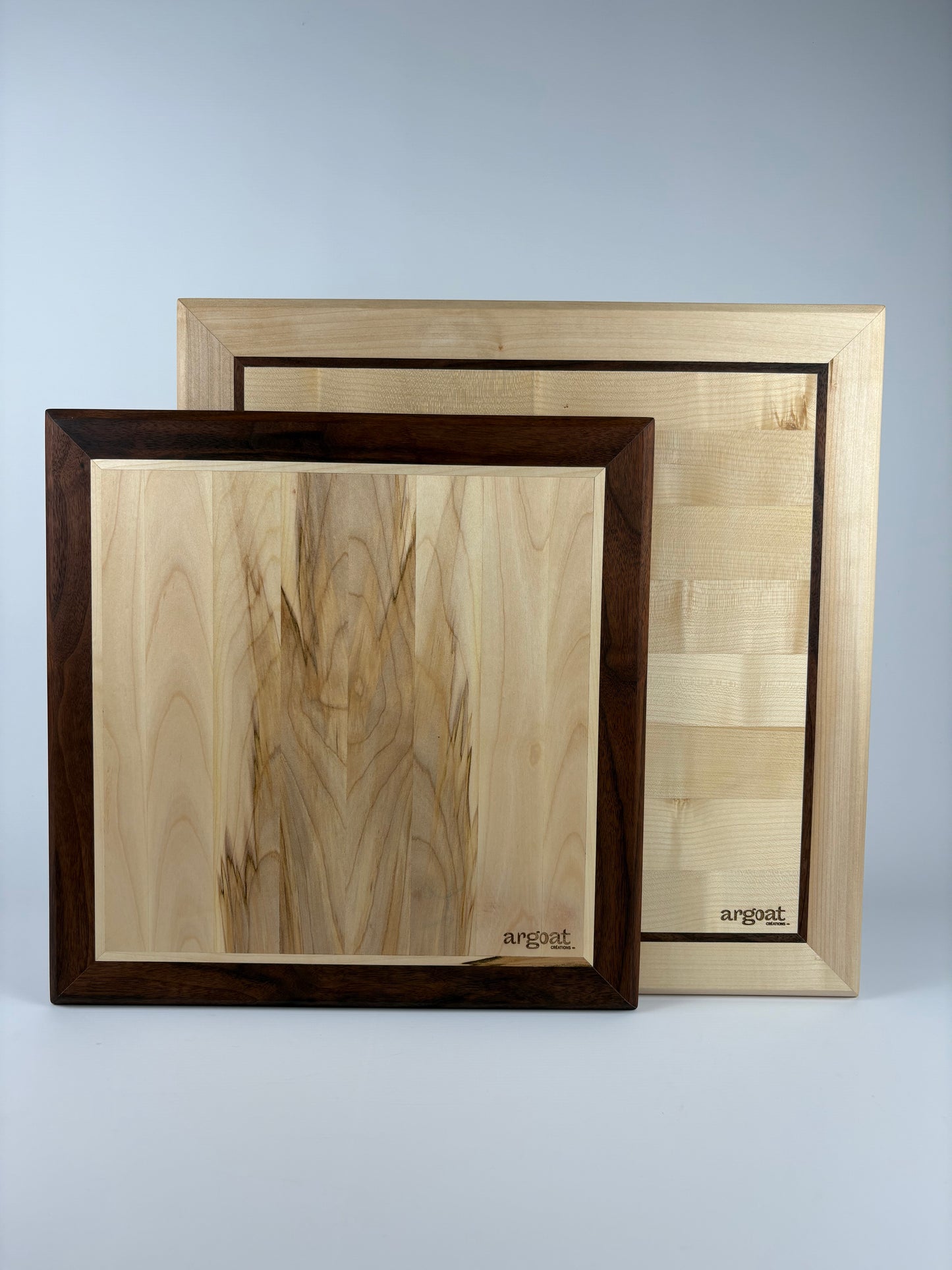 Échiquier artisanal en bois signé Argoat Créations, fabriqué à Lille, 100% made in France
